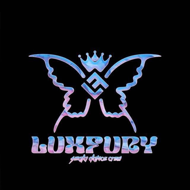 "LUXFURY SMALA"