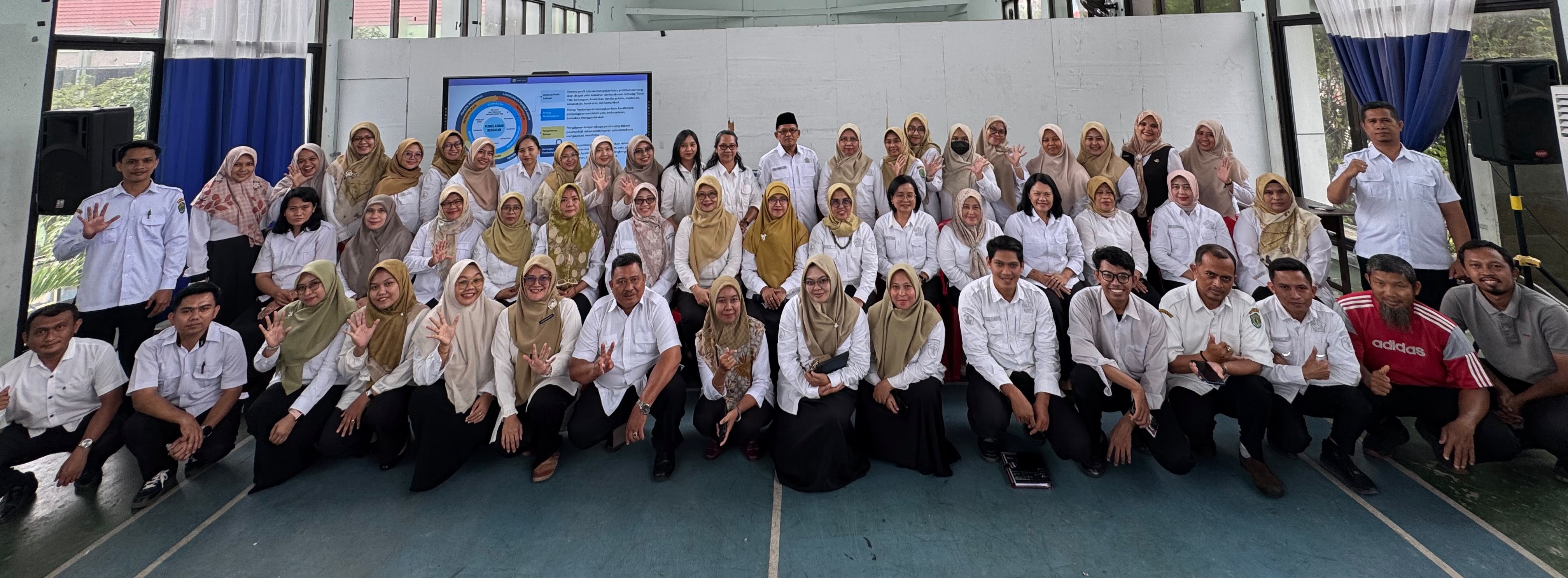 Hari Belajar Guru, Berbagi Praktik Baik dan _Growth Mindset_, Guru SMAN 5 Balikpapan Terus Bertumbuh