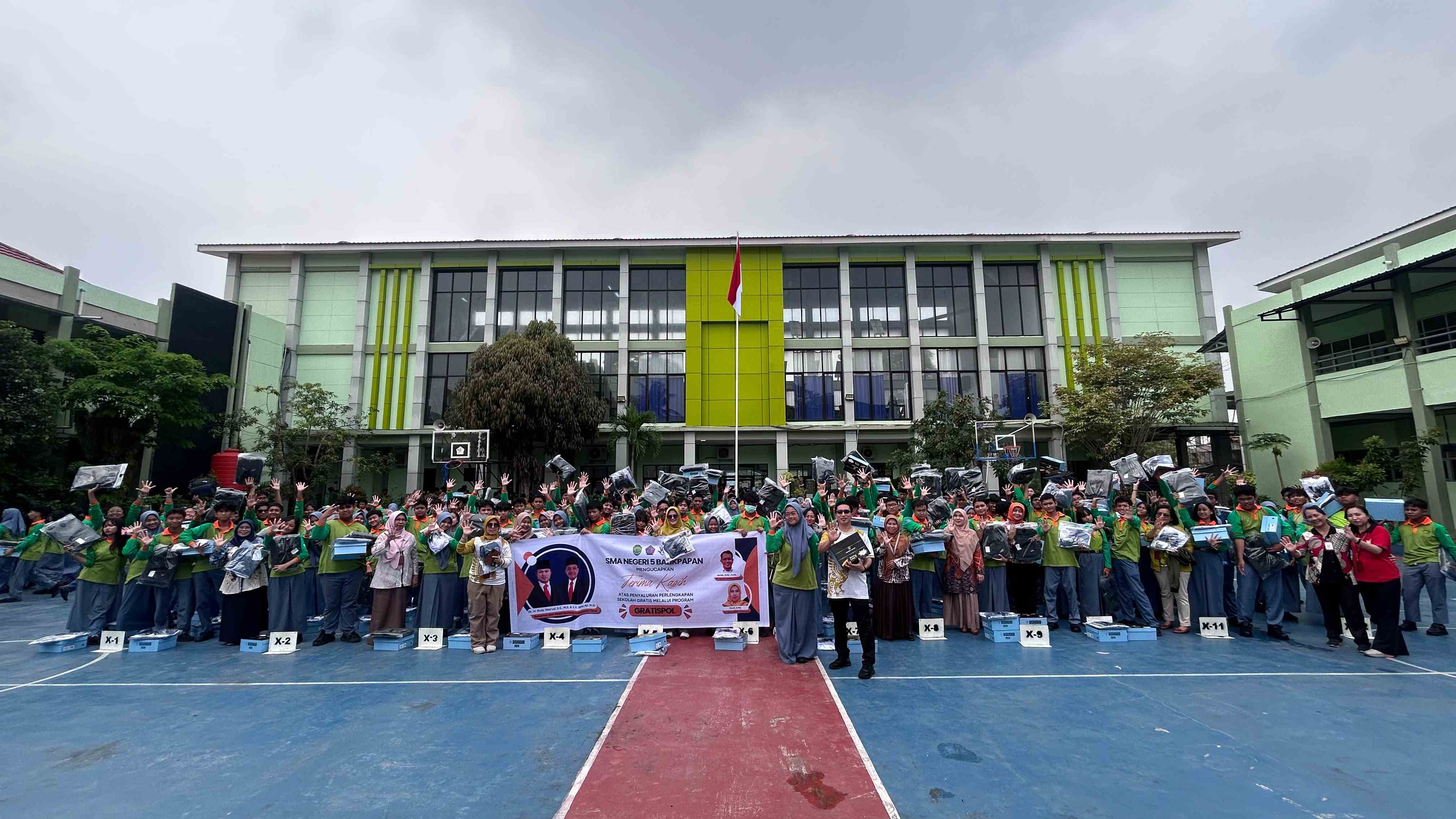 480 Murid SMAN 5 Balikpapan Terima Manfaat Program Gratispol