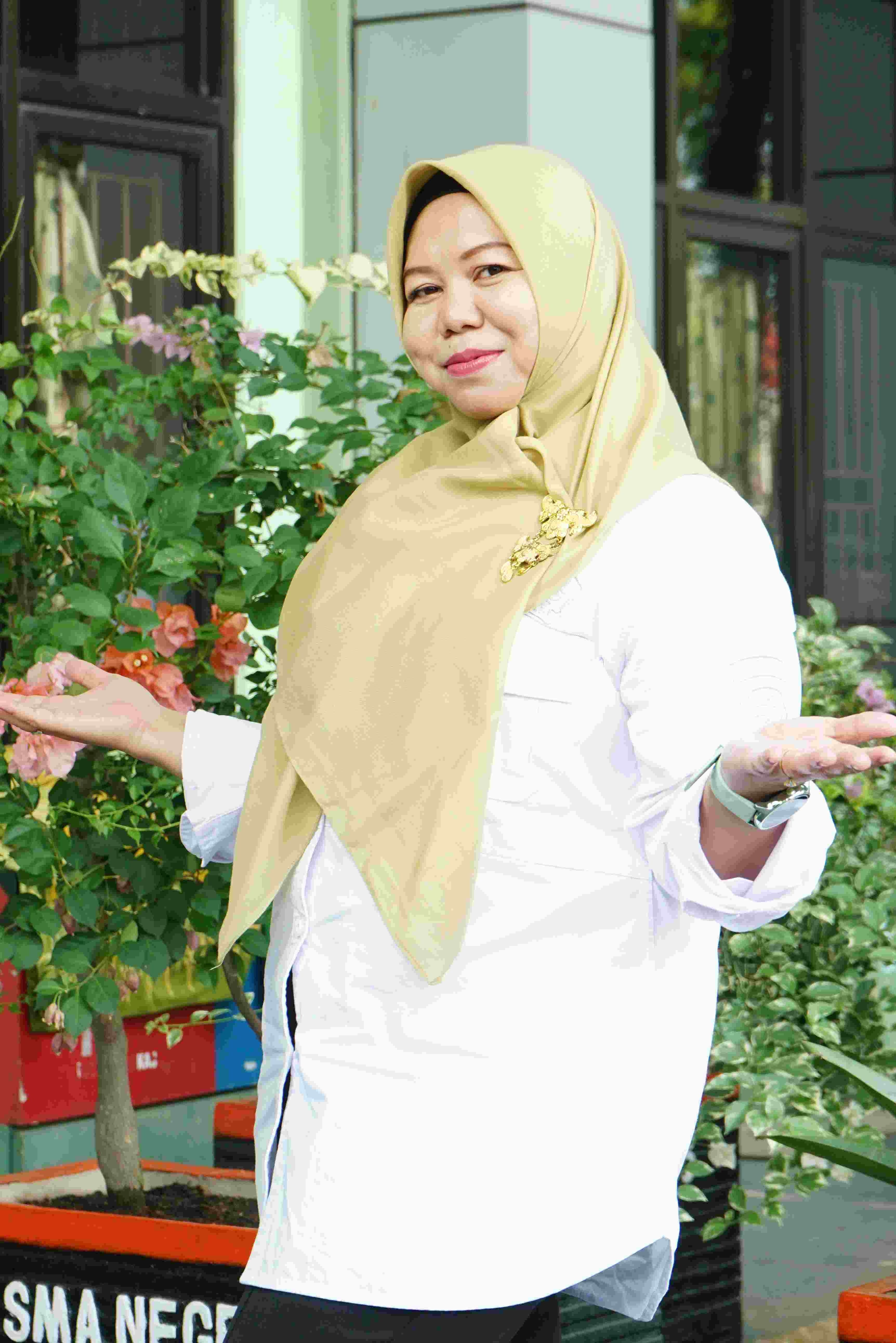 Armya Surahmy, A.Md
