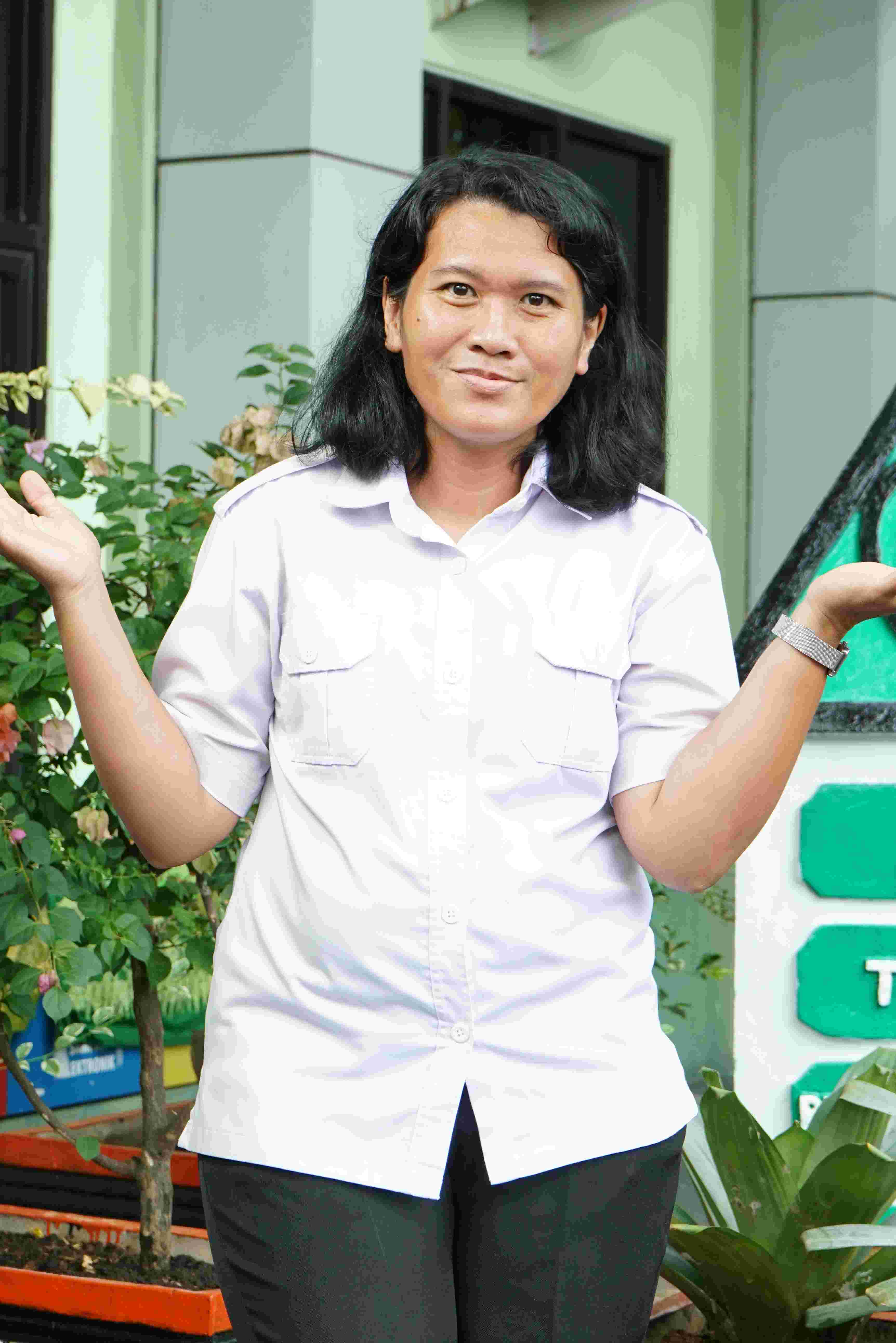 Maria Margaretha N., S.Pd.