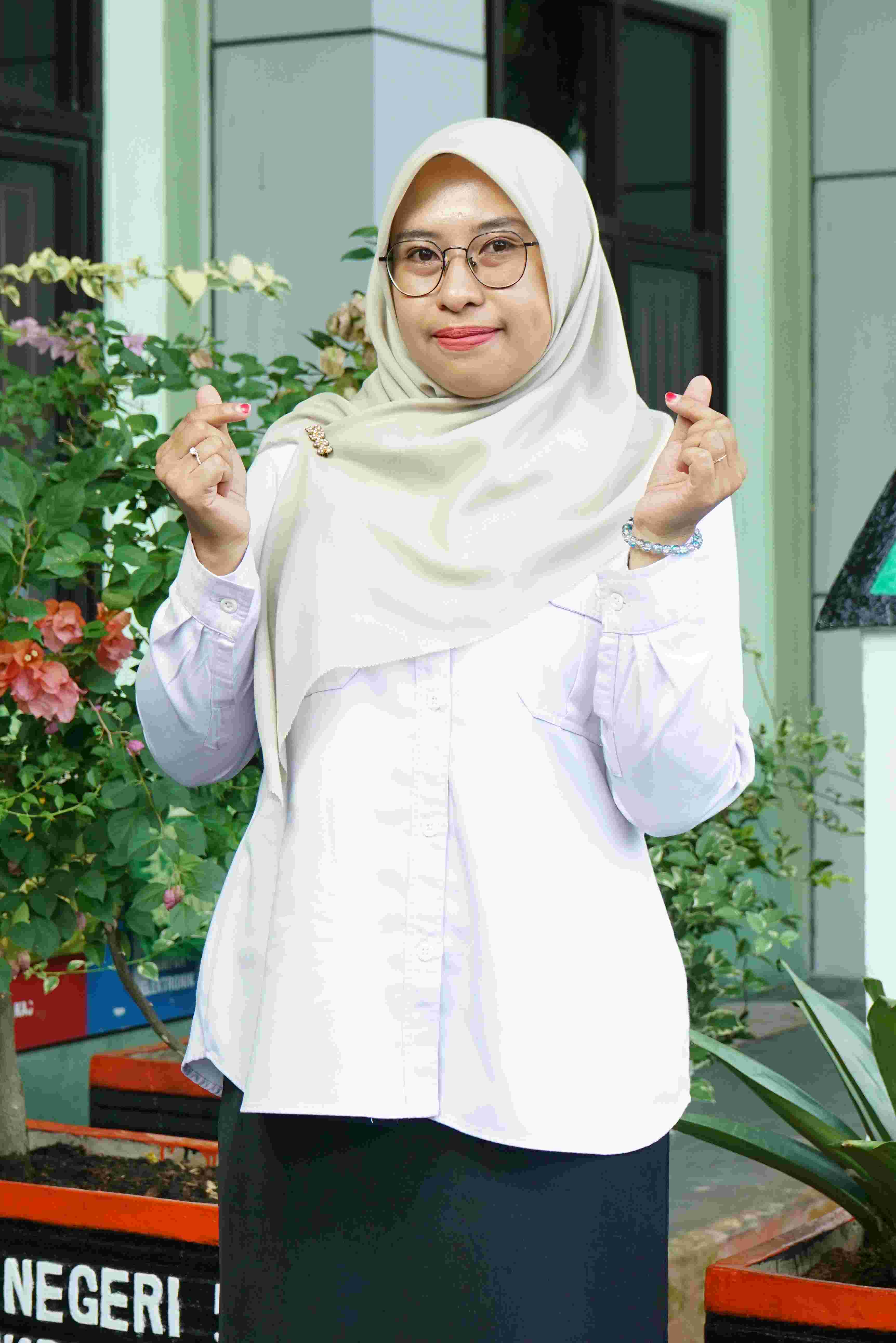 Dwi Wahyuni, S.Pd.